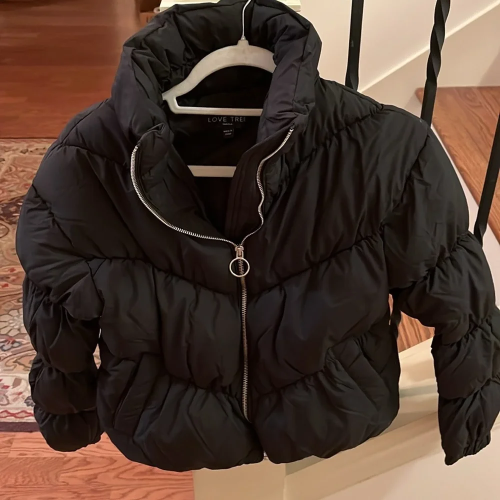 Love Tree Peyton Puffer Jacket - BLACK / Small / NWOT